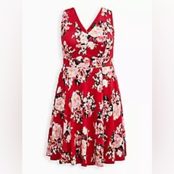 NWT TORRID RED FLORAL CONTURING FIT AND FLARE PONTE DRESS 16 - Picture 9 of 9